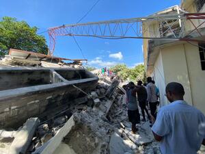 Destroyed house after Haiti earthquake. Photo Caritas Haiti.jpg